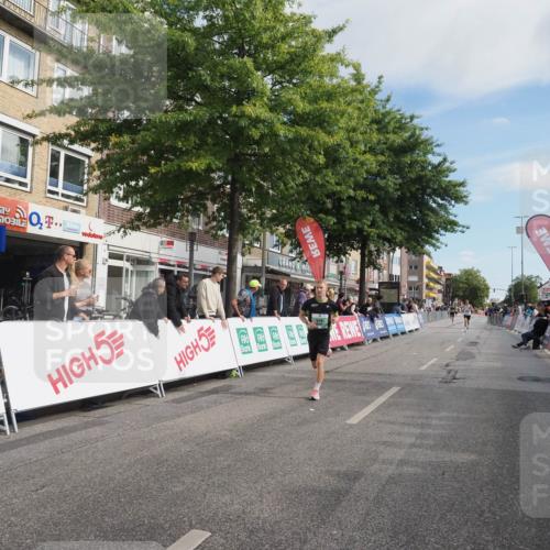 15.09.2024 - PSD Bank Halbmarathon Miley Keyser http://msf.ph/oto/7064912 15.09.2024 11:14:10 Ziel 406, 417, 421, 527, 549 meine-sportfotos.de