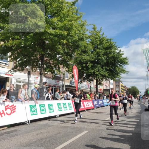 15.09.2024 - PSD Bank Halbmarathon Miley Keyser http://msf.ph/oto/7064924 15.09.2024 12:15:19 Ziel 1964, 2091, 2097, 2118, 2234, 2258, 2522, 3078, 3079, 3080, 3170, 3353, 3375, 3376, 3548 meine-sportfotos.de