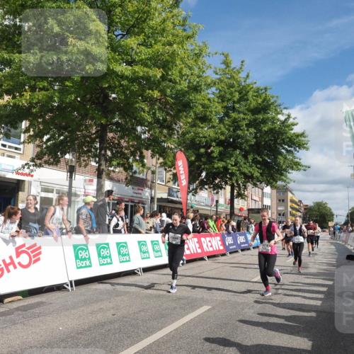 15.09.2024 - PSD Bank Halbmarathon Miley Keyser http://msf.ph/oto/7064929 15.09.2024 12:15:19 Ziel 1964, 2091, 2097, 2118, 2234, 2258, 2522, 3078, 3079, 3080, 3170, 3353, 3375, 3376, 3548 meine-sportfotos.de