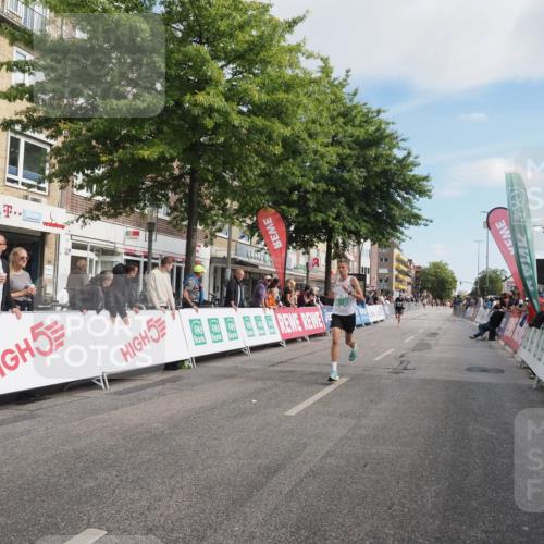 15.09.2024 - PSD Bank Halbmarathon Miley Keyser http://msf.ph/oto/7064959 15.09.2024 11:14:14 Ziel 406, 417, 421, 549, 568, 589 meine-sportfotos.de