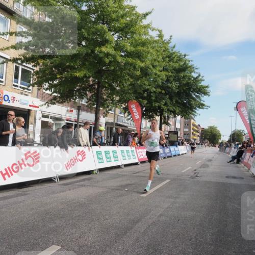 15.09.2024 - PSD Bank Halbmarathon Miley Keyser http://msf.ph/oto/7064964 15.09.2024 11:14:14 Ziel 406, 417, 421, 549, 568, 589 meine-sportfotos.de