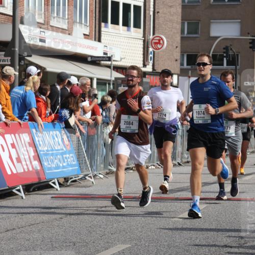 15.09.2024 - PSD Bank Halbmarathon Michael Strokosch http://msf.ph/oto/7064965 15.09.2024 11:56:11 Ziel 769, 1445, 1502, 1679, 1714, 1730, 1946, 1974, 2035, 2084, 2145, 2171, 2822 meine-sportfotos.de