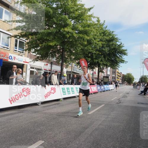 15.09.2024 - PSD Bank Halbmarathon Miley Keyser http://msf.ph/oto/7064973 15.09.2024 11:14:15 Ziel 406, 417, 421, 544, 549, 568, 589 meine-sportfotos.de