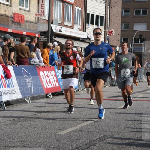 15.09.2024 - PSD Bank Halbmarathon Michael Strokosch http://msf.ph/oto/7064977 15.09.2024 11:56:12 Ziel 769, 1445, 1502, 1679, 1714, 1730, 1946, 1974, 2035, 2084, 2145, 2171, 2822 meine-sportfotos.de