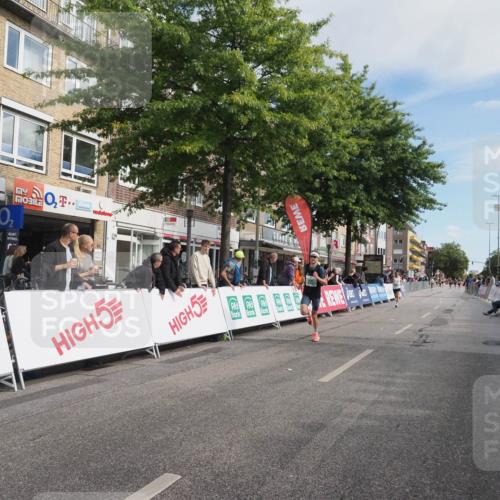 15.09.2024 - PSD Bank Halbmarathon Miley Keyser http://msf.ph/oto/7065001 15.09.2024 11:14:18 Ziel 406, 417, 421, 544, 568, 589, 613, 848 meine-sportfotos.de