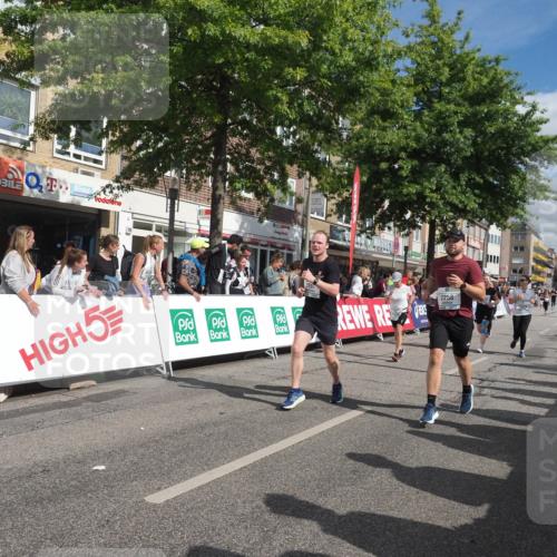 15.09.2024 - PSD Bank Halbmarathon Miley Keyser http://msf.ph/oto/7065007 15.09.2024 12:15:23 Ziel 1964, 2091, 2097, 2118, 2234, 2258, 2522, 3078, 3079, 3080, 3170, 3353, 3375, 3376, 3548 meine-sportfotos.de