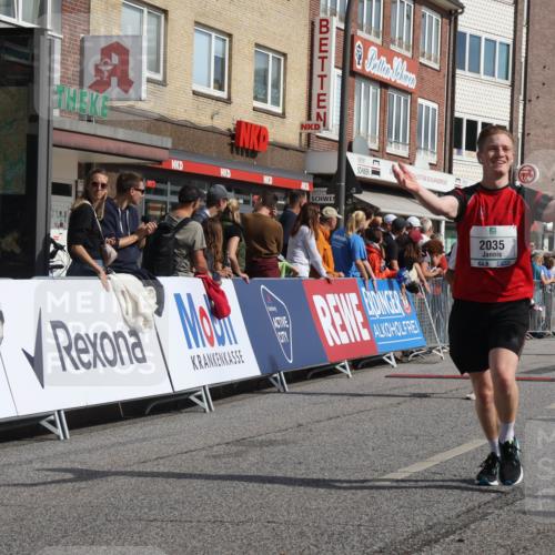 15.09.2024 - PSD Bank Halbmarathon Michael Strokosch http://msf.ph/oto/7065022 15.09.2024 11:56:18 Ziel 769, 1445, 1502, 1700, 1707, 1714, 1730, 1974, 2035, 2084, 2171, 2822, 2900 meine-sportfotos.de