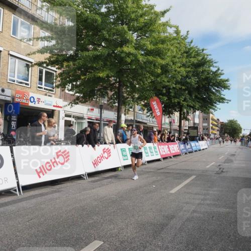 15.09.2024 - PSD Bank Halbmarathon Miley Keyser http://msf.ph/oto/7065033 15.09.2024 11:14:21 Ziel 406, 417, 540, 544, 564, 568, 589, 613, 848 meine-sportfotos.de