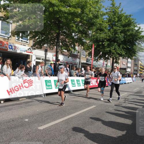 15.09.2024 - PSD Bank Halbmarathon Miley Keyser http://msf.ph/oto/7065036 15.09.2024 12:15:24 Ziel 1964, 2091, 2097, 2234, 2258, 2522, 3078, 3079, 3080, 3170, 3353, 3375, 3376, 3548 meine-sportfotos.de