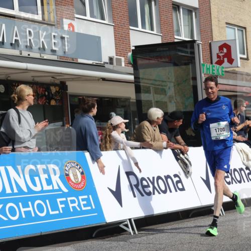 15.09.2024 - PSD Bank Halbmarathon Michael Strokosch http://msf.ph/oto/7065073 15.09.2024 11:56:25 Ziel 1445, 1502, 1690, 1700, 1706, 1707, 1714, 1730, 1973, 2035, 2084, 2171, 2822, 2900 meine-sportfotos.de