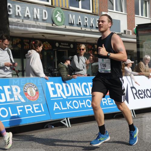 15.09.2024 - PSD Bank Halbmarathon Michael Strokosch http://msf.ph/oto/7065099 15.09.2024 11:56:28 Ziel 1327, 1445, 1690, 1700, 1706, 1707, 1859, 1973, 2035, 2494, 2822, 2900 meine-sportfotos.de