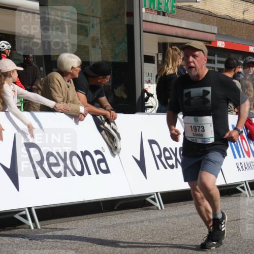 15.09.2024 - PSD Bank Halbmarathon Michael Strokosch http://msf.ph/oto/7065127 15.09.2024 11:56:33 Ziel 775, 787, 1327, 1690, 1700, 1706, 1707, 1859, 1973, 2494, 2879, 2900 meine-sportfotos.de