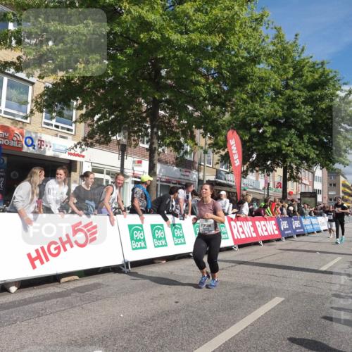 15.09.2024 - PSD Bank Halbmarathon Miley Keyser http://msf.ph/oto/7065131 15.09.2024 12:15:35 Ziel 2097, 2234, 2318, 3186, 3353, 3375, 3548 meine-sportfotos.de