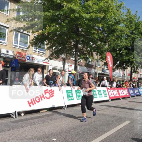 15.09.2024 - PSD Bank Halbmarathon Miley Keyser http://msf.ph/oto/7065139 15.09.2024 12:15:35 Ziel 2097, 2234, 2318, 3186, 3353, 3375, 3548 meine-sportfotos.de