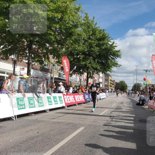 15.09.2024 - PSD Bank Halbmarathon Miley Keyser http://msf.ph/oto/7065152 15.09.2024 12:15:37 Ziel 2007, 2234, 2318, 3186, 3353 meine-sportfotos.de