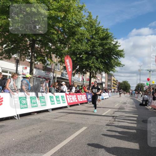 15.09.2024 - PSD Bank Halbmarathon Miley Keyser http://msf.ph/oto/7065157 15.09.2024 12:15:37 Ziel 2007, 2234, 2318, 3186, 3353 meine-sportfotos.de