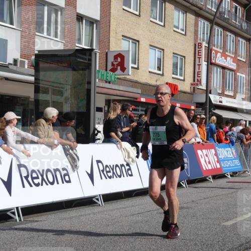 15.09.2024 - PSD Bank Halbmarathon Michael Strokosch http://msf.ph/oto/7065158 15.09.2024 11:56:38 Ziel 775, 787, 1327, 1690, 1706, 1753, 1859, 1973, 2494, 2780, 2879, 2900 meine-sportfotos.de
