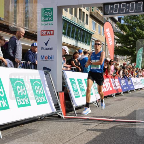 15.09.2024 - PSD Bank Halbmarathon Strokosch-Dieckow http://msf.ph/oto/7065159 15.09.2024 11:05:58 Ziel 452 meine-sportfotos.de