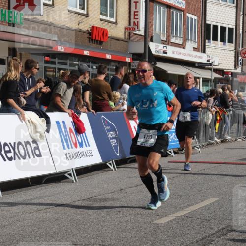 15.09.2024 - PSD Bank Halbmarathon Michael Strokosch http://msf.ph/oto/7065202 15.09.2024 11:56:46 Ziel 775, 787, 1327, 1508, 1584, 1753, 1859, 2054, 2292, 2333, 2388, 2494, 2780, 2879 meine-sportfotos.de