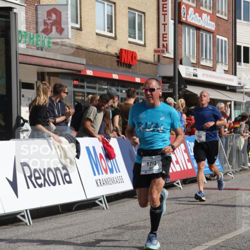 15.09.2024 - PSD Bank Halbmarathon Michael Strokosch http://msf.ph/oto/7065204 15.09.2024 11:56:46 Ziel 775, 787, 1327, 1508, 1584, 1753, 1859, 2054, 2292, 2333, 2388, 2494, 2780, 2879 meine-sportfotos.de