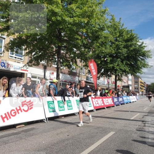 15.09.2024 - PSD Bank Halbmarathon Miley Keyser http://msf.ph/oto/7065207 15.09.2024 12:15:41 Ziel 2007, 2055, 2318, 3186 meine-sportfotos.de