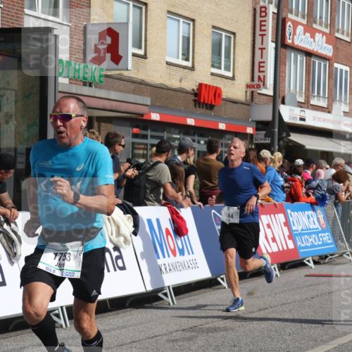 15.09.2024 - PSD Bank Halbmarathon Michael Strokosch http://msf.ph/oto/7065208 15.09.2024 11:56:47 Ziel 775, 787, 1144, 1325, 1327, 1508, 1584, 1753, 1859, 2054, 2292, 2333, 2388, 2780, 2879 meine-sportfotos.de