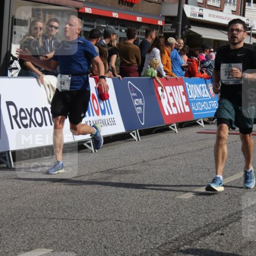 15.09.2024 - PSD Bank Halbmarathon Michael Strokosch http://msf.ph/oto/7065212 15.09.2024 11:56:47 Ziel 775, 787, 1144, 1325, 1327, 1508, 1584, 1753, 1859, 2054, 2292, 2333, 2388, 2780, 2879 meine-sportfotos.de