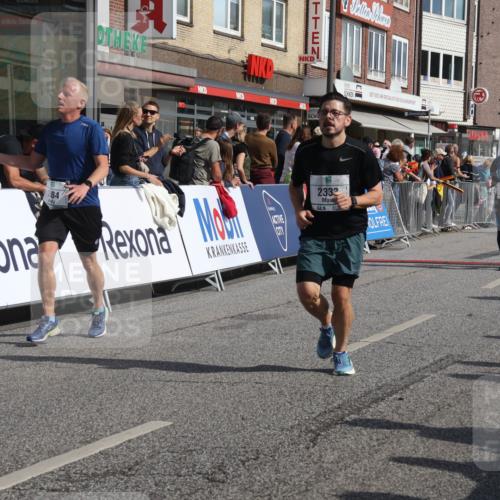 15.09.2024 - PSD Bank Halbmarathon Michael Strokosch http://msf.ph/oto/7065215 15.09.2024 11:56:48 Ziel 775, 787, 1144, 1325, 1508, 1584, 1753, 1859, 2054, 2292, 2333, 2388, 2780, 2879 meine-sportfotos.de