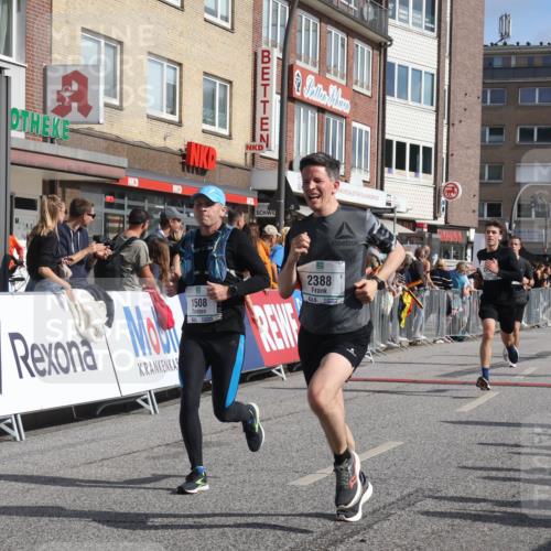 15.09.2024 - PSD Bank Halbmarathon Michael Strokosch http://msf.ph/oto/7065237 15.09.2024 11:56:50 Ziel 787, 1144, 1325, 1508, 1584, 1753, 2021, 2054, 2292, 2333, 2388, 2780, 2879 meine-sportfotos.de