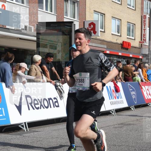 15.09.2024 - PSD Bank Halbmarathon Michael Strokosch http://msf.ph/oto/7065244 15.09.2024 11:56:51 Ziel 787, 977, 980, 1144, 1325, 1508, 1584, 1753, 2021, 2054, 2292, 2333, 2388, 2780, 2879 meine-sportfotos.de