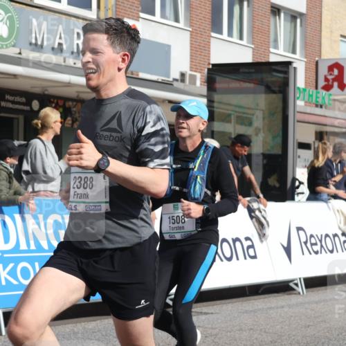 15.09.2024 - PSD Bank Halbmarathon Michael Strokosch http://msf.ph/oto/7065248 15.09.2024 11:56:51 Ziel 787, 977, 980, 1144, 1325, 1508, 1584, 1753, 2021, 2054, 2292, 2333, 2388, 2780, 2879 meine-sportfotos.de