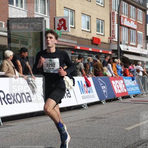 15.09.2024 - PSD Bank Halbmarathon Michael Strokosch http://msf.ph/oto/7065255 15.09.2024 11:56:53 Ziel 977, 980, 1144, 1325, 1508, 1526, 1584, 1753, 2021, 2054, 2292, 2333, 2388, 2780 meine-sportfotos.de