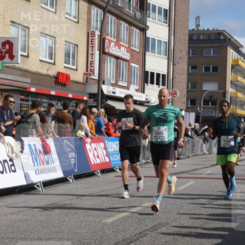 15.09.2024 - PSD Bank Halbmarathon Michael Strokosch http://msf.ph/oto/7065257 15.09.2024 11:56:54 Ziel 977, 980, 1144, 1325, 1508, 1526, 1584, 1753, 2021, 2054, 2080, 2292, 2333, 2388, 2780 meine-sportfotos.de