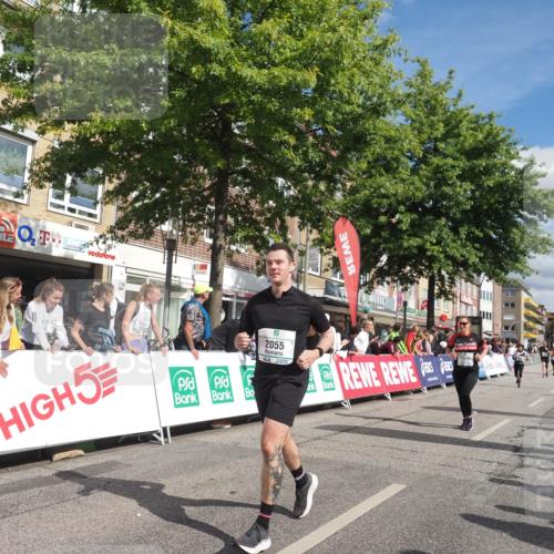 15.09.2024 - PSD Bank Halbmarathon Miley Keyser http://msf.ph/oto/7065260 15.09.2024 12:15:50 Ziel 985, 2007, 2055, 2123, 2289, 2294, 2318, 2855, 3509 meine-sportfotos.de