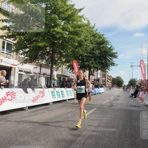 15.09.2024 - PSD Bank Halbmarathon Miley Keyser http://msf.ph/oto/7065263 15.09.2024 11:14:41 Ziel 412, 540, 564, 565, 570, 588, 845 meine-sportfotos.de