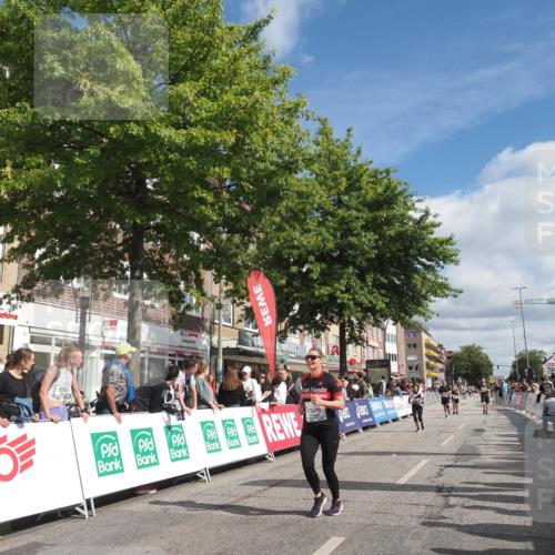 15.09.2024 - PSD Bank Halbmarathon Miley Keyser http://msf.ph/oto/7065266 15.09.2024 12:15:51 Ziel 985, 2007, 2055, 2123, 2289, 2294, 2855, 3509 meine-sportfotos.de