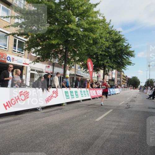 15.09.2024 - PSD Bank Halbmarathon Miley Keyser http://msf.ph/oto/7065322 15.09.2024 11:14:54 Ziel 546, 570, 588 meine-sportfotos.de