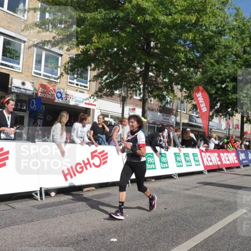 15.09.2024 - PSD Bank Halbmarathon Miley Keyser http://msf.ph/oto/7065324 15.09.2024 12:15:56 Ziel 985, 2007, 2055, 2123, 2289, 2294, 2855, 3509 meine-sportfotos.de