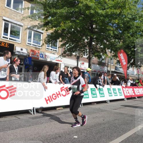 15.09.2024 - PSD Bank Halbmarathon Miley Keyser http://msf.ph/oto/7065329 15.09.2024 12:15:56 Ziel 985, 2007, 2055, 2123, 2289, 2294, 2855, 3509 meine-sportfotos.de