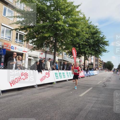 15.09.2024 - PSD Bank Halbmarathon Miley Keyser http://msf.ph/oto/7065336 15.09.2024 11:14:54 Ziel 546, 570, 588 meine-sportfotos.de