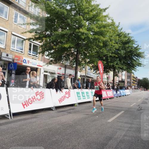 15.09.2024 - PSD Bank Halbmarathon Miley Keyser http://msf.ph/oto/7065340 15.09.2024 11:14:55 Ziel 546, 588 meine-sportfotos.de