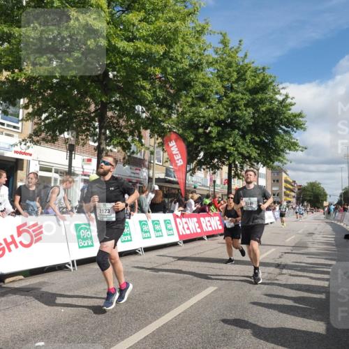 15.09.2024 - PSD Bank Halbmarathon Miley Keyser http://msf.ph/oto/7065384 15.09.2024 12:15:58 Ziel 985, 2007, 2055, 2123, 2289, 2294, 2855, 3509 meine-sportfotos.de