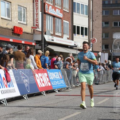 15.09.2024 - PSD Bank Halbmarathon Michael Strokosch http://msf.ph/oto/7065400 15.09.2024 11:57:18 Ziel 971, 1431, 1505, 2141, 2510, 2646, 2836 meine-sportfotos.de