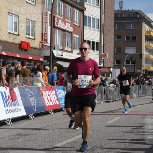 15.09.2024 - PSD Bank Halbmarathon Michael Strokosch http://msf.ph/oto/7065430 15.09.2024 11:57:22 Ziel 971, 978, 1281, 1431, 1505, 2141, 2510, 2836 meine-sportfotos.de