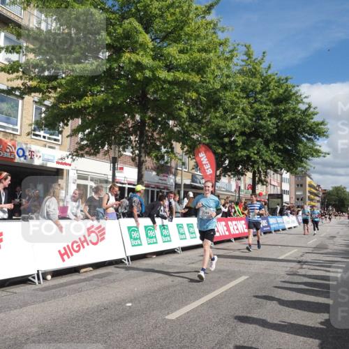 15.09.2024 - PSD Bank Halbmarathon Miley Keyser http://msf.ph/oto/7065431 15.09.2024 12:16:09 Ziel 2027, 2109, 2244, 2289, 2294, 2369, 2855, 2859, 3081 meine-sportfotos.de