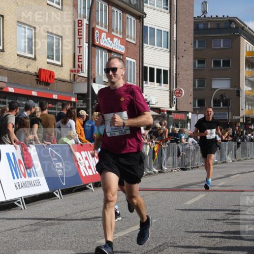15.09.2024 - PSD Bank Halbmarathon Michael Strokosch http://msf.ph/oto/7065432 15.09.2024 11:57:22 Ziel 971, 978, 1281, 1431, 1505, 2141, 2510, 2836 meine-sportfotos.de