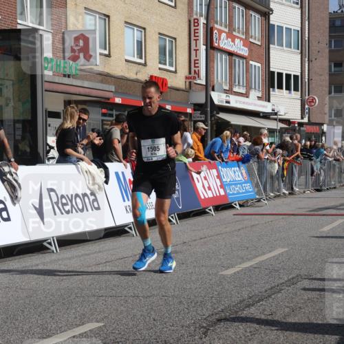 15.09.2024 - PSD Bank Halbmarathon Michael Strokosch http://msf.ph/oto/7065453 15.09.2024 11:57:25 Ziel 978, 1281, 1431, 1505, 1647, 1827, 2141, 2510, 2905 meine-sportfotos.de