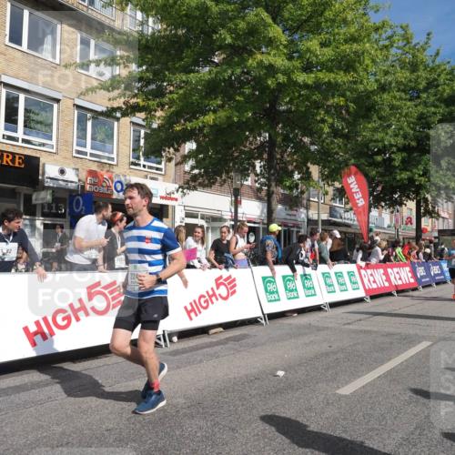15.09.2024 - PSD Bank Halbmarathon Miley Keyser http://msf.ph/oto/7065459 15.09.2024 12:16:12 Ziel 2027, 2109, 2244, 2369, 2855, 2859, 3081 meine-sportfotos.de