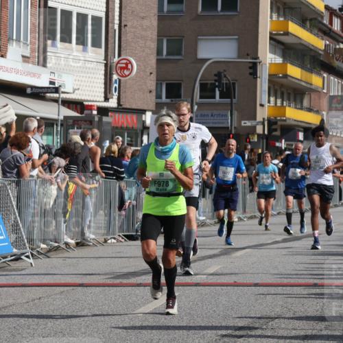 15.09.2024 - PSD Bank Halbmarathon Michael Strokosch http://msf.ph/oto/7065460 15.09.2024 11:57:27 Ziel 978, 1281, 1431, 1505, 1647, 1827, 1920, 2141, 2510, 2905, 2929 meine-sportfotos.de
