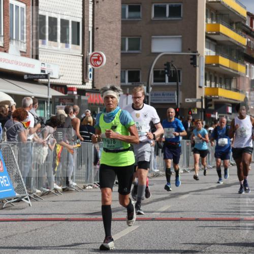 15.09.2024 - PSD Bank Halbmarathon Michael Strokosch http://msf.ph/oto/7065462 15.09.2024 11:57:27 Ziel 978, 1281, 1431, 1505, 1647, 1827, 1920, 2141, 2510, 2905, 2929 meine-sportfotos.de
